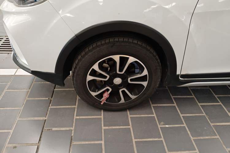 Used Geely Auto Vision X3 2017 1.5L Automatic Elite Model
