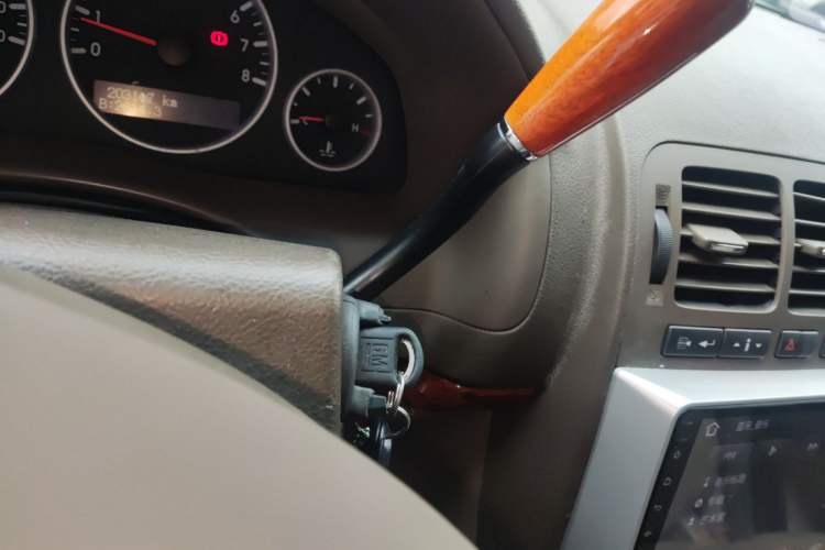 Used Buick GL8 2011 2.4L LT Executive Edition