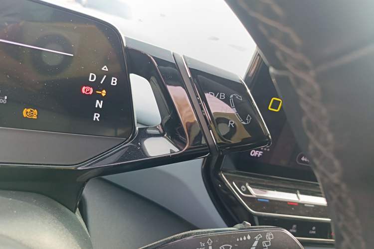 Used Volkswagen ID.4 X 2022 Smart Enjoyment Long-Range Edition