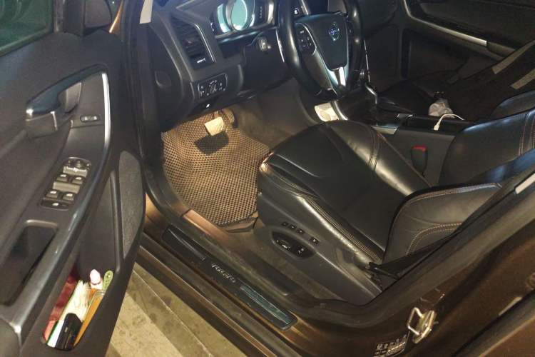 Used Volvo XC60 2014 T6 Zhiyi Edition
