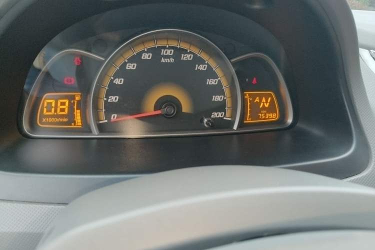 Used Chevrolet Sail 2013 Sedan 1.4L AMT Enjoy Edition Odometer Close Up