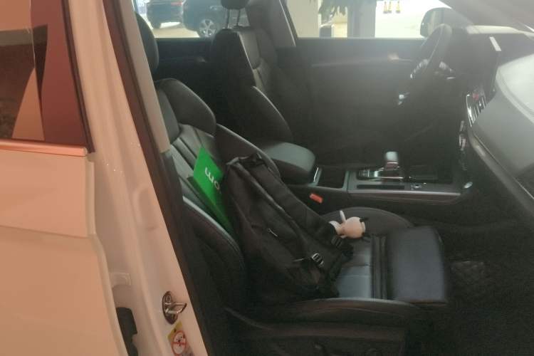 Used Audi Q5L 2022 40T Luxury Dynamic Model
