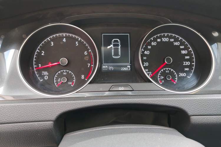 Used Volkswagen Golf 2018 1.6L Automatic Comfort Model Instrument Cluster