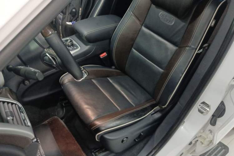 Used Jeep Grand Cherokee (Import) 2015 3.6L Luxury Navigation Edition
