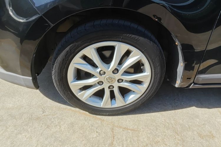 Used Baojun 730 2014 1.5L manual Comfort ESP version 7 seats