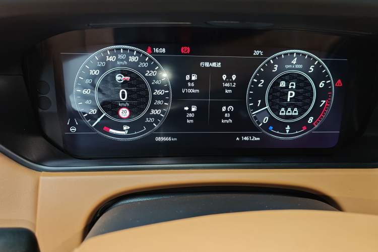 Used Land Rover Range Velar 2017 P380 R-DYNAMIC HSE Odometer Close Up