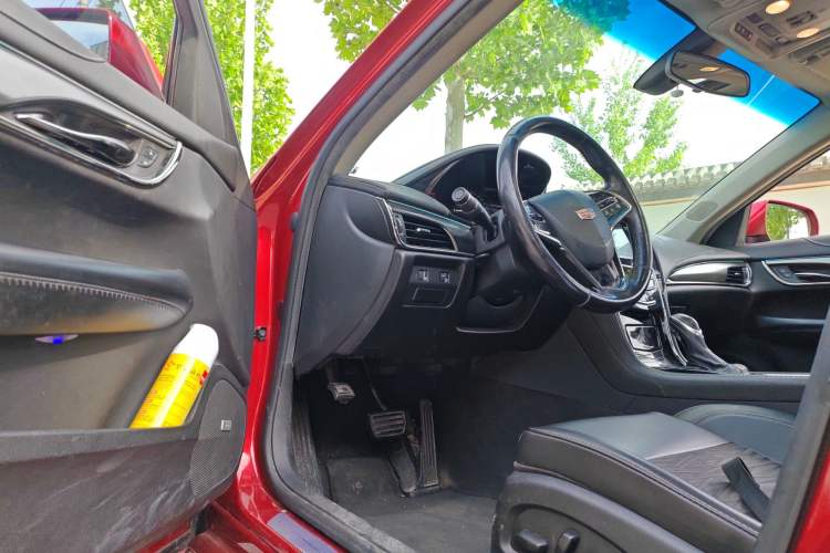 Used Cadillac ATS-L 2017 28T Tech Edition Driver Seat