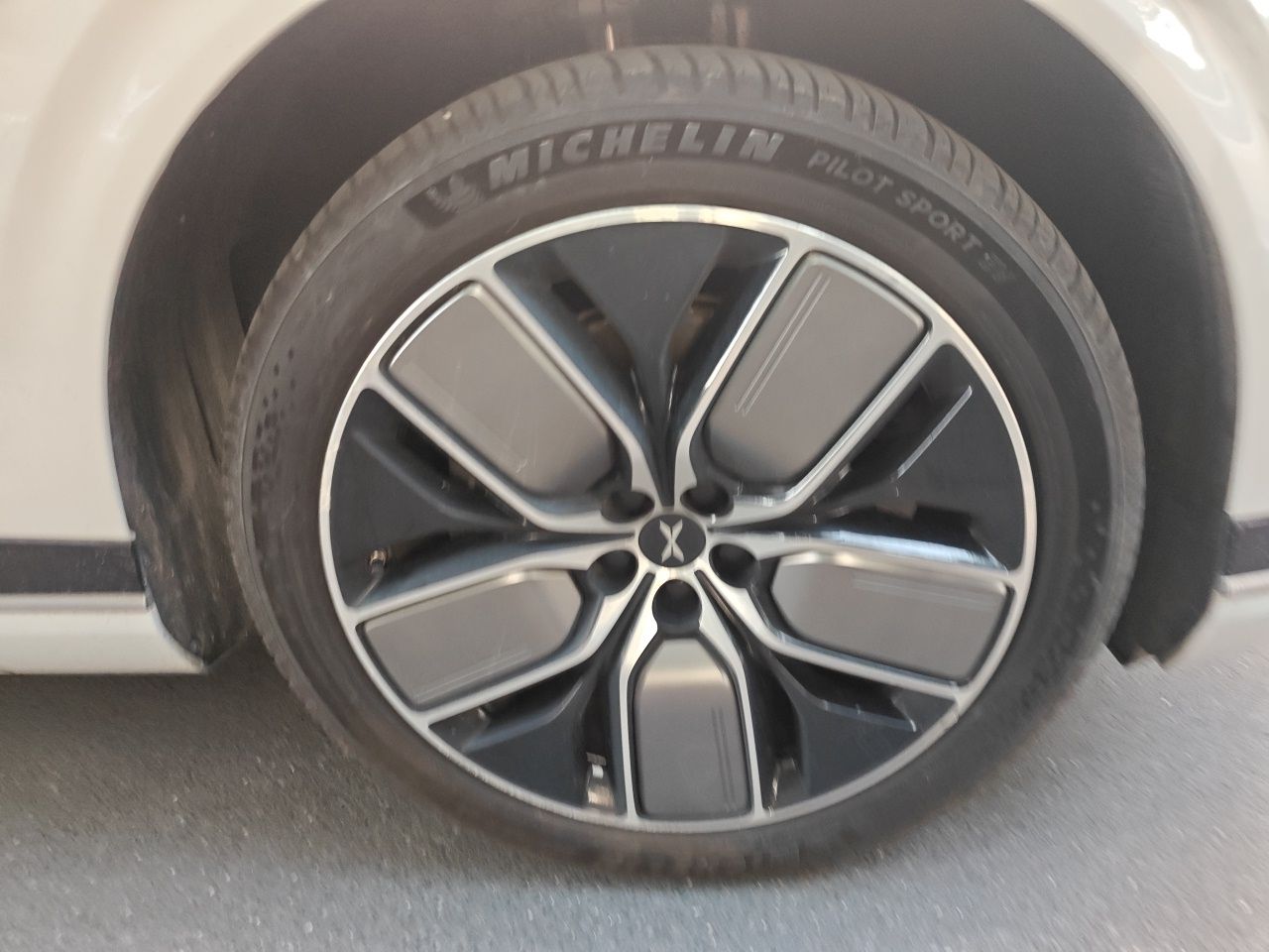 XPeng G9 2022 650 Performance Edition Pro — снимка 8