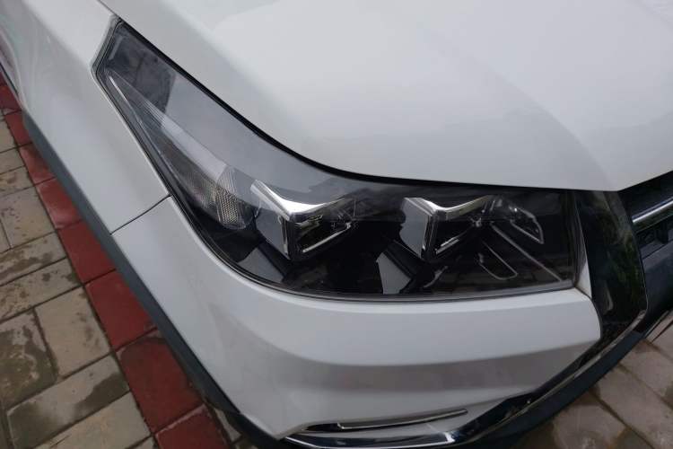 Used HYOSOW S3 2016 S3L 1.5L Manual Prestige Edition
