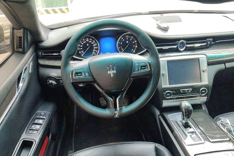 Used Maserati President 2013 3.0T Standard Model Steering Wheel