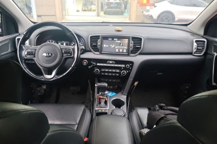 Used Kia KX5 2016 2.0L Automatic 2WD Premium Center Console