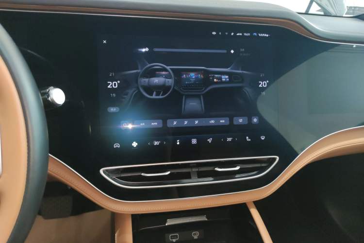 Used Rising R7 2023 Rear-Drive Screen King Edition