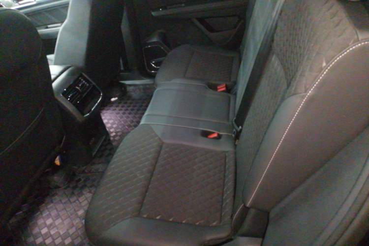 Used Volkswagen Teramont X 2020 Facelift 380TSI Four-Wheel Drive Luxury Edition Left Rear Seat