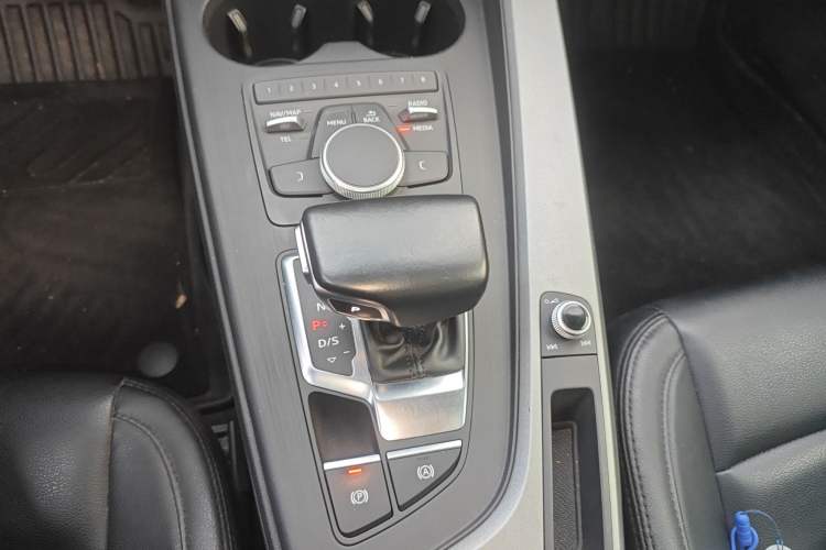 Used Audi A4L 2018 30th Anniversary Edition 40 TFSI Trendy Model