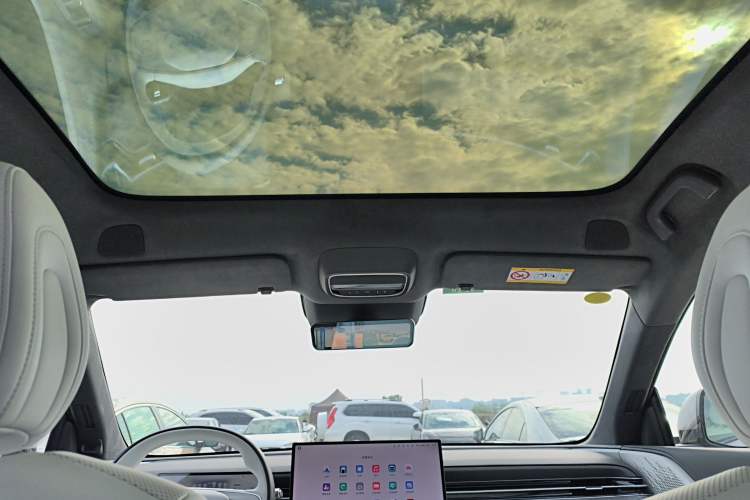 Used XPeng G6 2025 625 Long-Range Max Flagship Edition Headliner