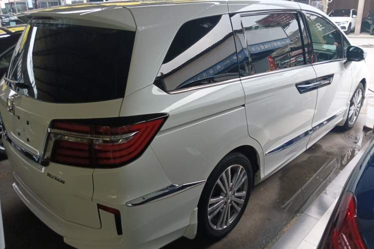 Used Honda Elysion 2016 2.4L Luxury Edition Rear Right 45 Deg