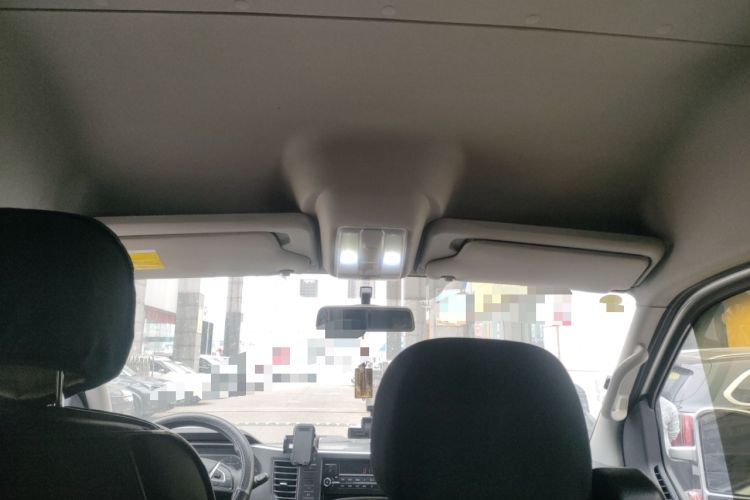 Used SAIC MAXUS Xintu V80 2021 2.0T AMT Classic Aoyuntong Short Wheelbase Mid-Roof 5/6-Seater