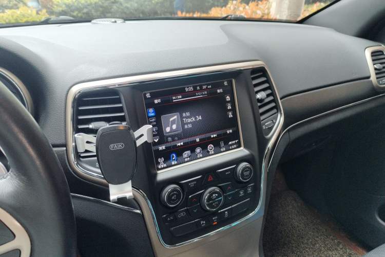 Used Jeep Grand Cherokee 2015 3.0TD Diesel Elite Navigation Edition
