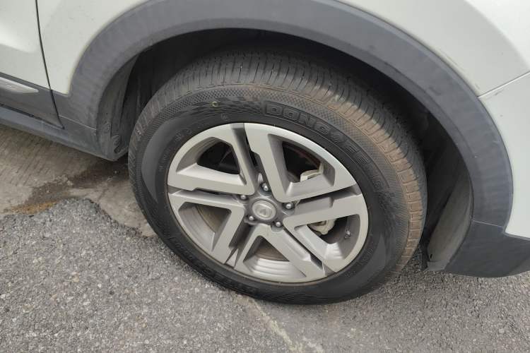 Used Changan CS55 2019 1.5T Manual Colorful Model China VI Standard
