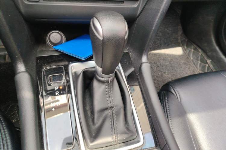 Used Mazda 3 Axela 2017 Sedan 1.5L Automatic Luxury Model Emission Standard China V
