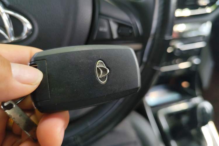 Used CHANGAN KAICHENG Changxing 2019 1.5L Manual Smart Connect Luxury Model
