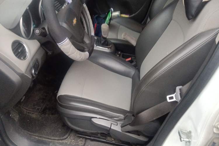 Used Chevrolet Cruze 2013 1.6L SL MT
