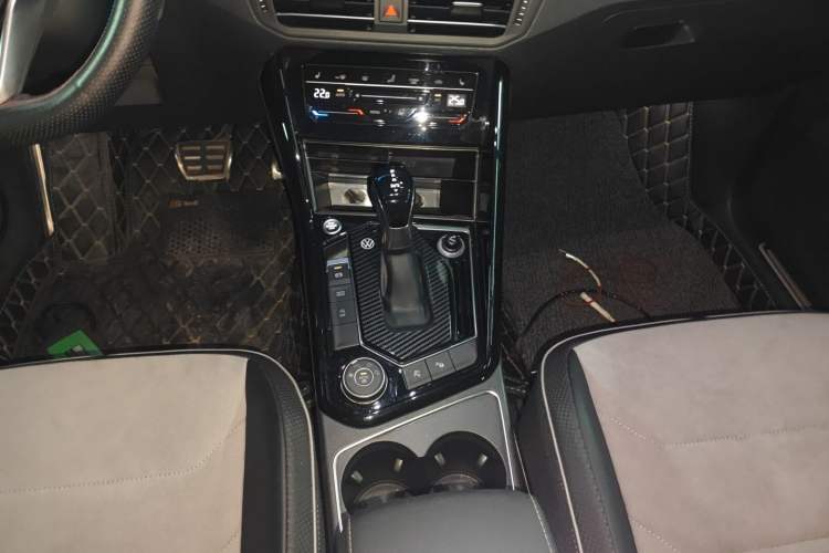 Used Volkswagen Tayron X 2020 380TSI Four-Wheel Drive Dynamic Connect Edition Gear Lever