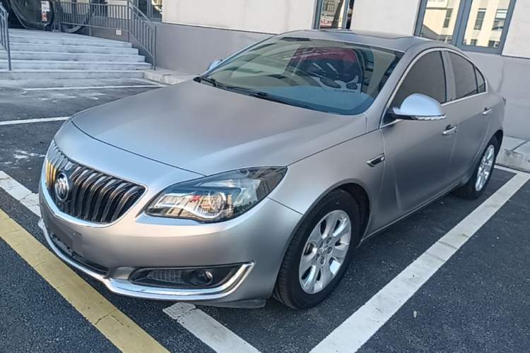 Used Buick Regal 2015 1.6T Leading Technology Model Front Left 45 Deg
