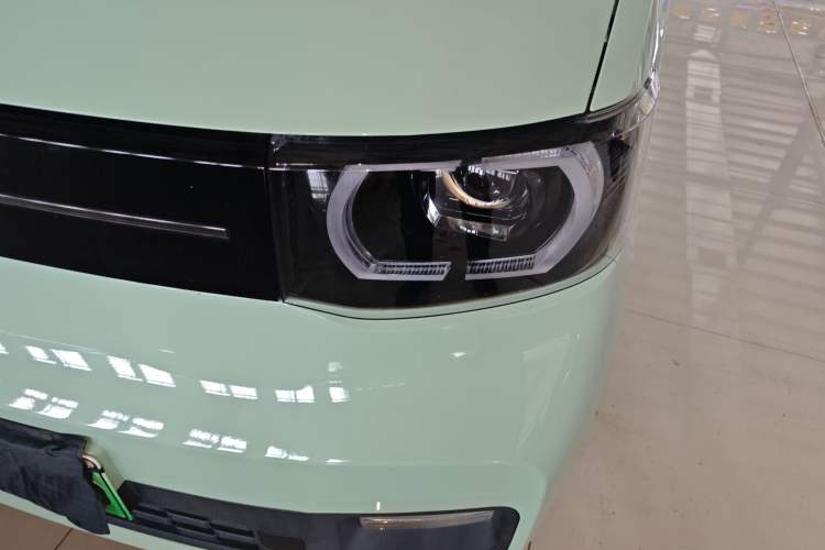 Used Wuling Hongguang MINIEV 2022 Macaron Fashion Edition Lithium-Nickel-Cobalt-Alpha-oxide Left Front Headlight