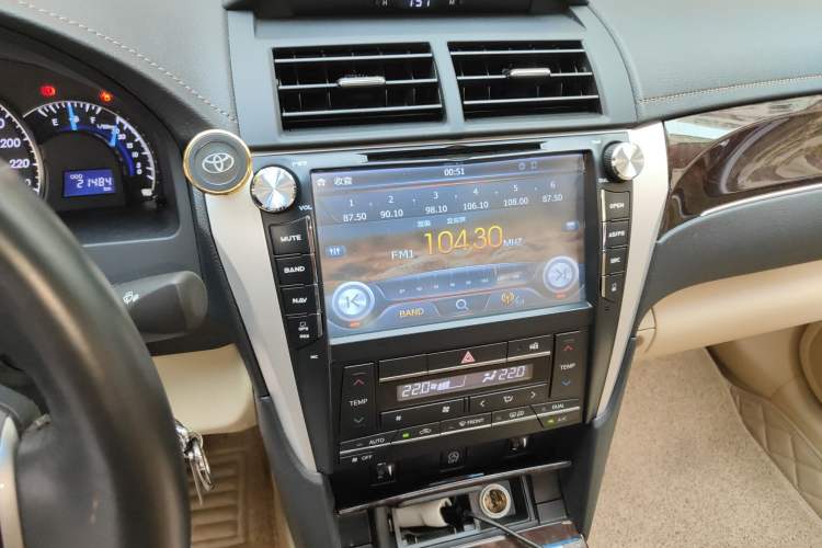 Used Toyota Camry 2016 2.0G 10th Anniversary Leading Edition