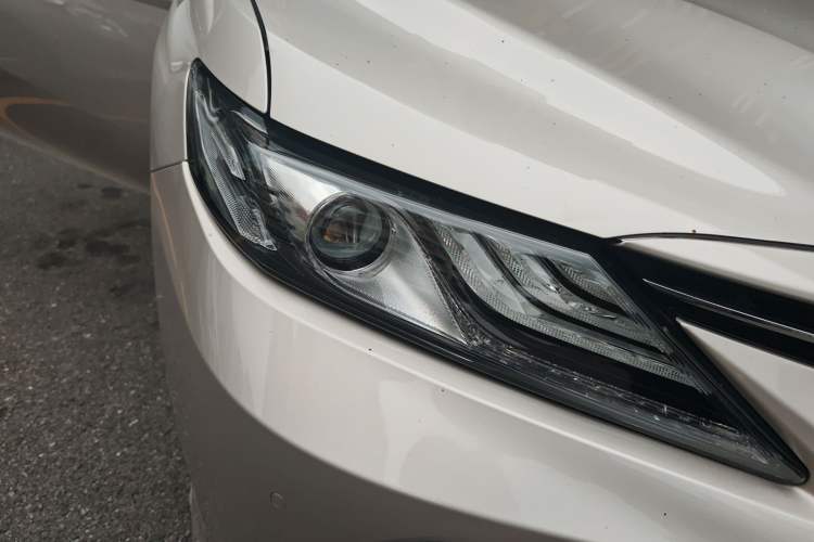 Used Toyota Camry 2023 2.0G Luxury Edition
