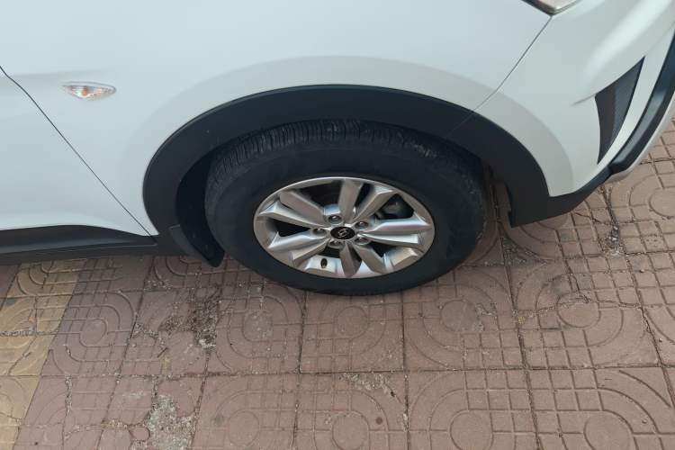 Used Hyundai ix25 2015 1.6L Manual Two-Wheel Drive Fashionable GS Model Right Front Wheel Hub