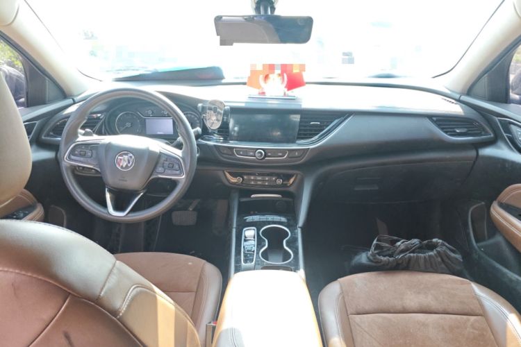 Used Buick Regal 2022 552T Smart Edition Center Console