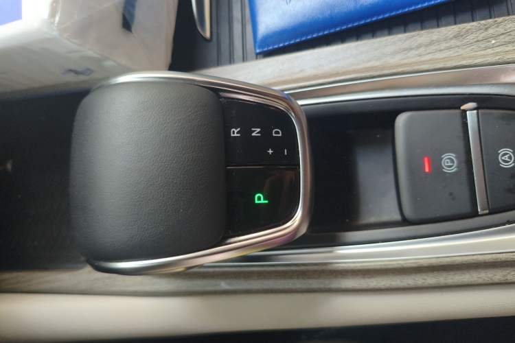 Used Chery Arrizo 8 2022 1.6T DCT Ya Gear Lever