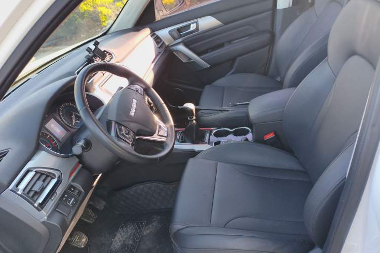 Used Haval H2 2017 Blue Label 1.5T Manual Two-Wheel Drive Elite Model Left Front Seat