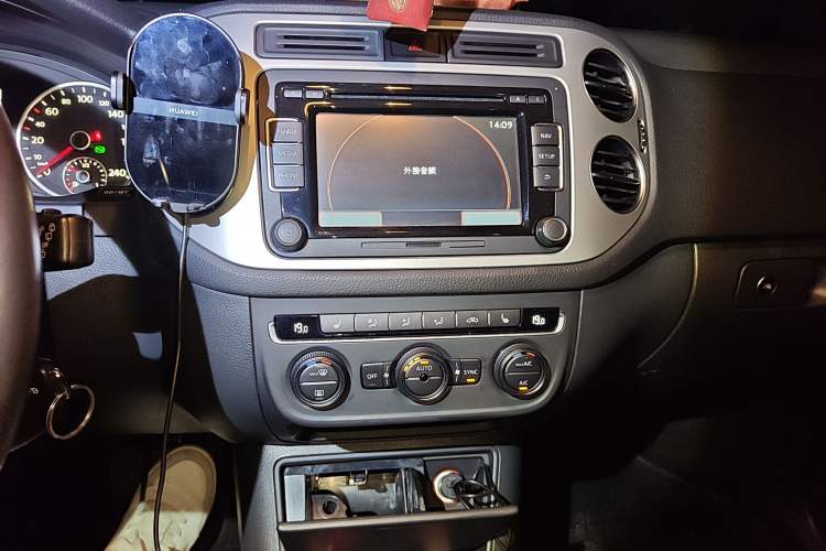 Used Volkswagen Tiguan L 2013 1.8TSI Automatic Two-Wheel Drive Luxury Model