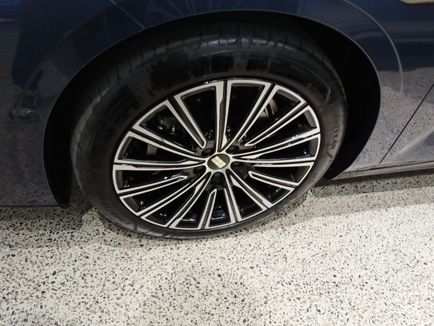 Geely Galaxy 8 2025 130km EM-P Starship Edition — снимка 10