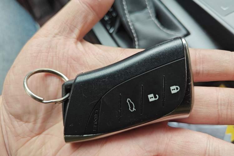 Used Lexus ES 2020 200 Excellence Edition Vehicle Key