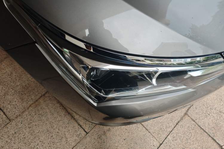 Used Toyota Corolla 2017 Revised Version 1.2T S-CVT GL-i Right Front Headlight