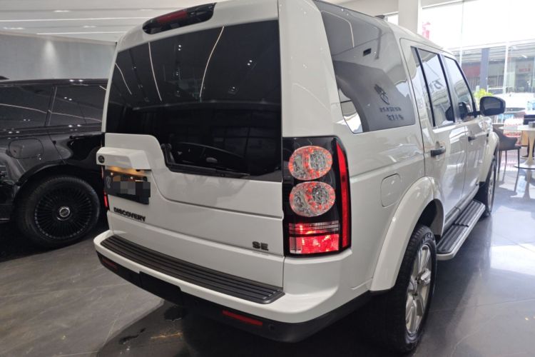 Used Land Rover Discovery 2015 3.0 SC V6 HSE Rear Right 45 Deg