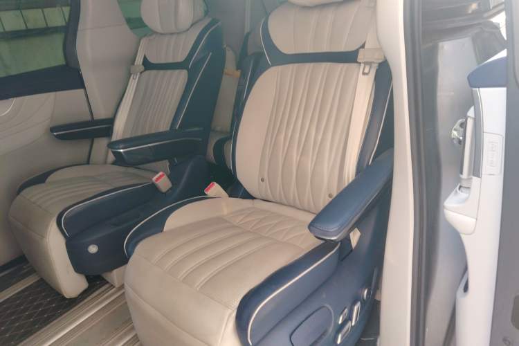 Used Roewe iMAX8 2022 400TGI Prestige Edition