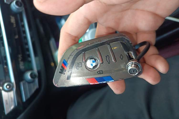 Used BMW 5 Series 2019 530Li Leading Model M Sport Package Vehicle Key