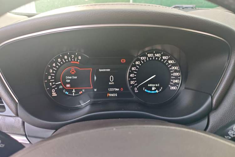 Used Lincoln MKC 2019 2.0T Two-Wheel-Drive Zunya Version China V Emission Standard