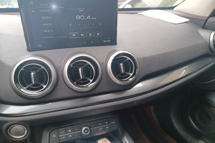 Used Wey VV5 2019 1.5T Two-Wheel Drive Smart Pioneer