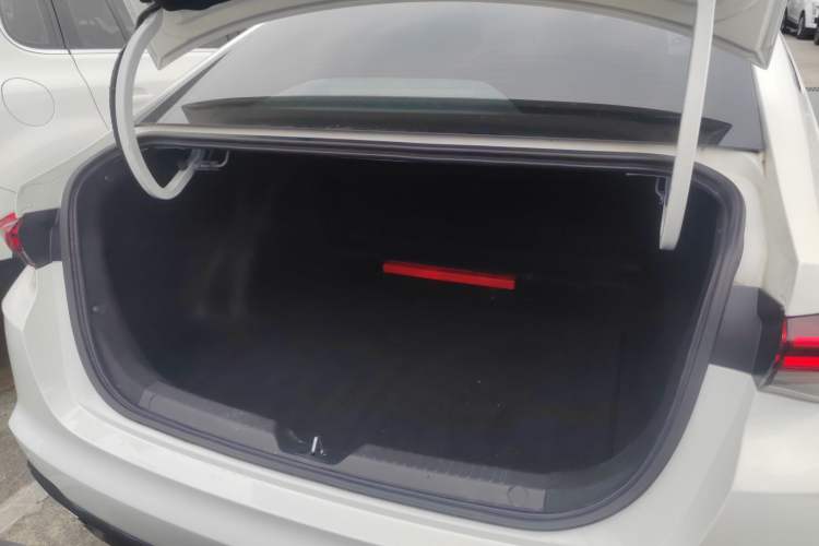 Used GAC Trumpchi EMPOW 2022 270T DCT J16 R-Style Track Edition