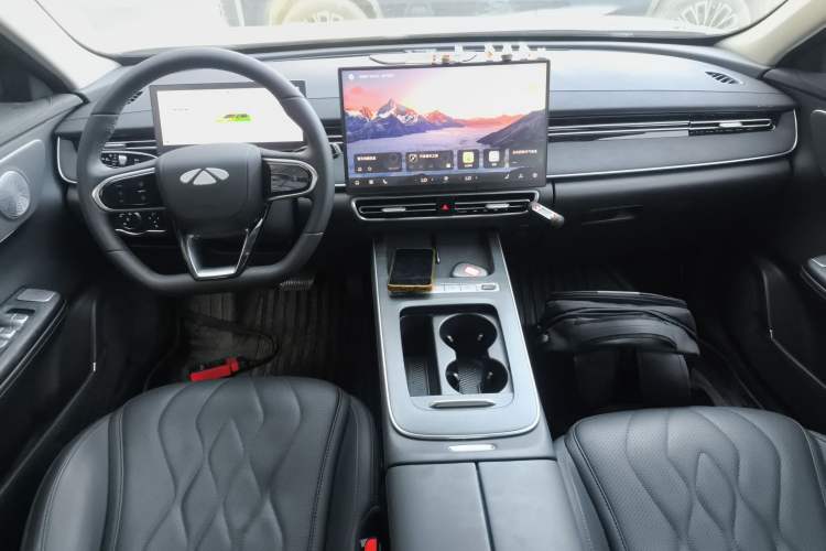 Used Fengyun A8L 2025 1.5 TGDI 145 km Comfort Version Center Console