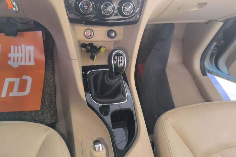 Used Baojun 730 2016 1.5T Manual Comfort Version 7 Seats
