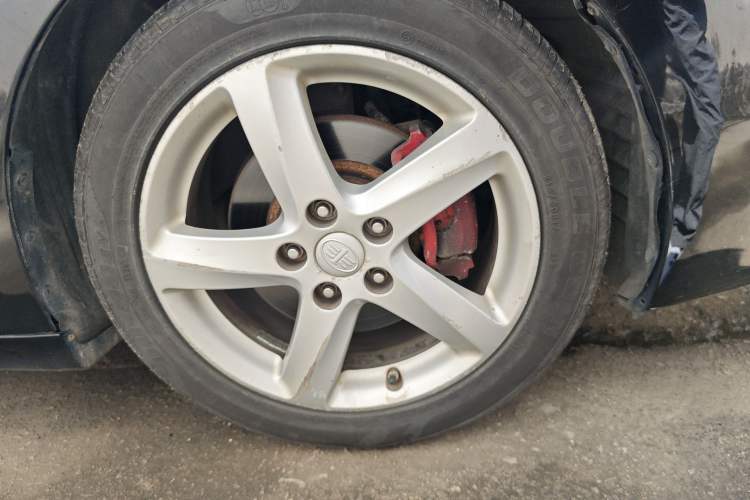 Used Bestune B70 2014 2.0L automatic comfort version
