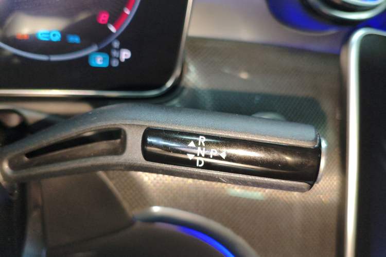 Used Mercedes-Benz C-Class 2022 Restyled C 260 L Sport Edition Gear Lever