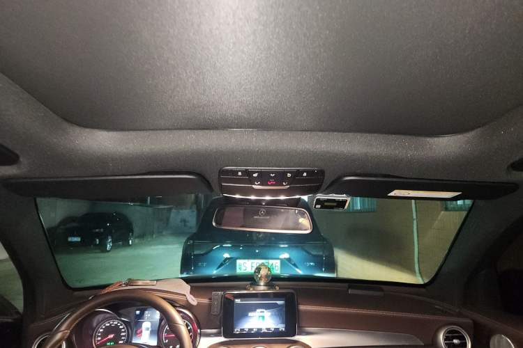 Used Mercedes-Benz GLC 2019 GLC 300 L 4MATIC Dynamic Model Headliner